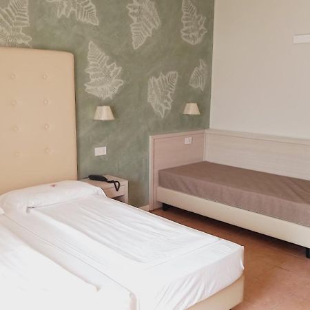 Hotel Astor Limone sul Garda Dış mekan fotoğraf