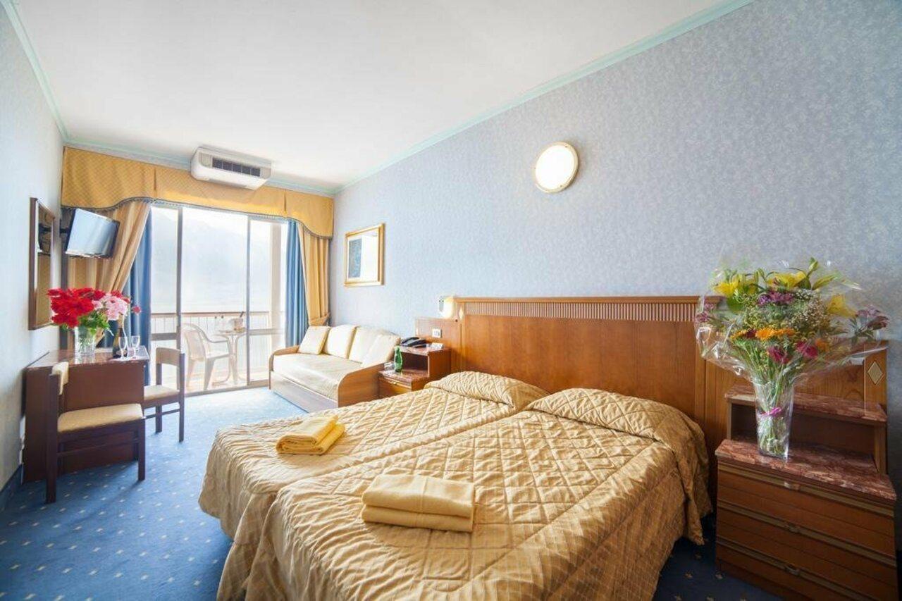 Hotel Astor Limone sul Garda Dış mekan fotoğraf