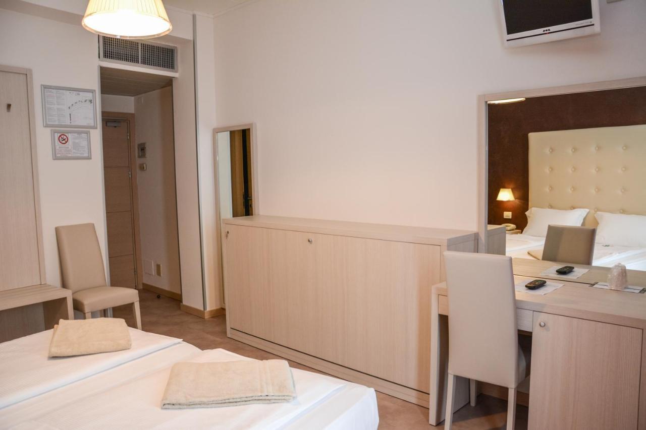 Hotel Astor Limone sul Garda Dış mekan fotoğraf