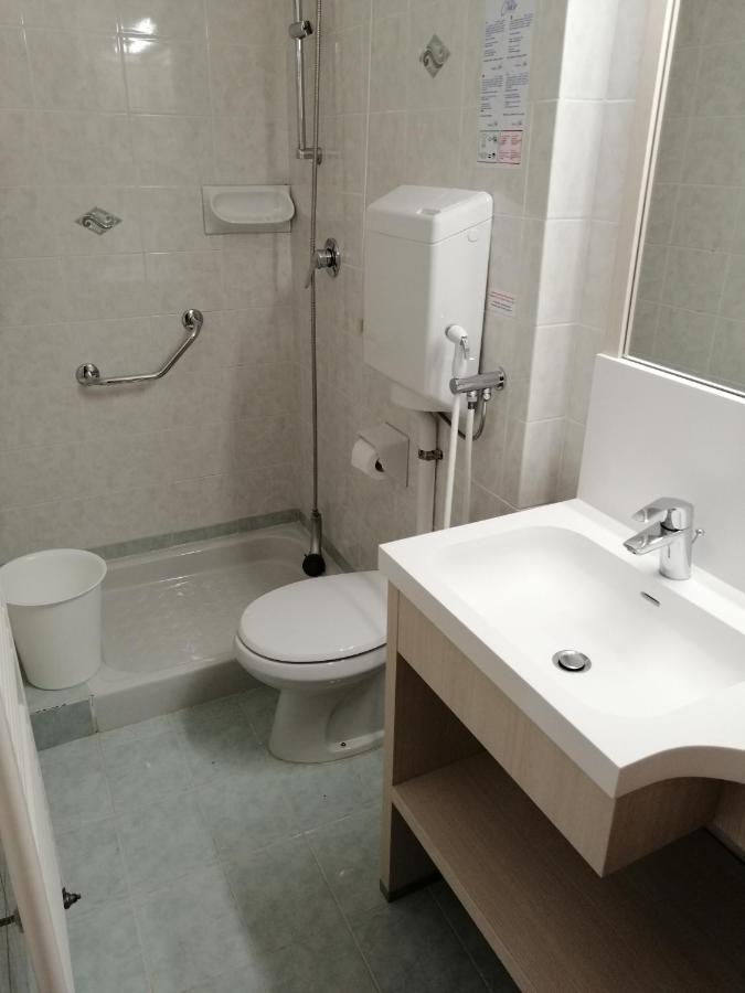 Hotel Astor Limone sul Garda Dış mekan fotoğraf