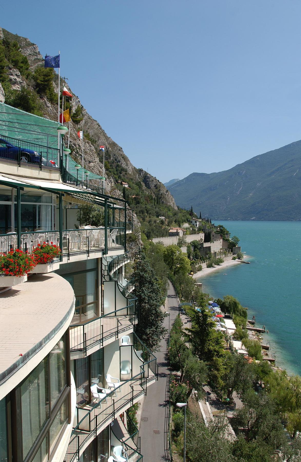 Hotel Astor Limone sul Garda Dış mekan fotoğraf