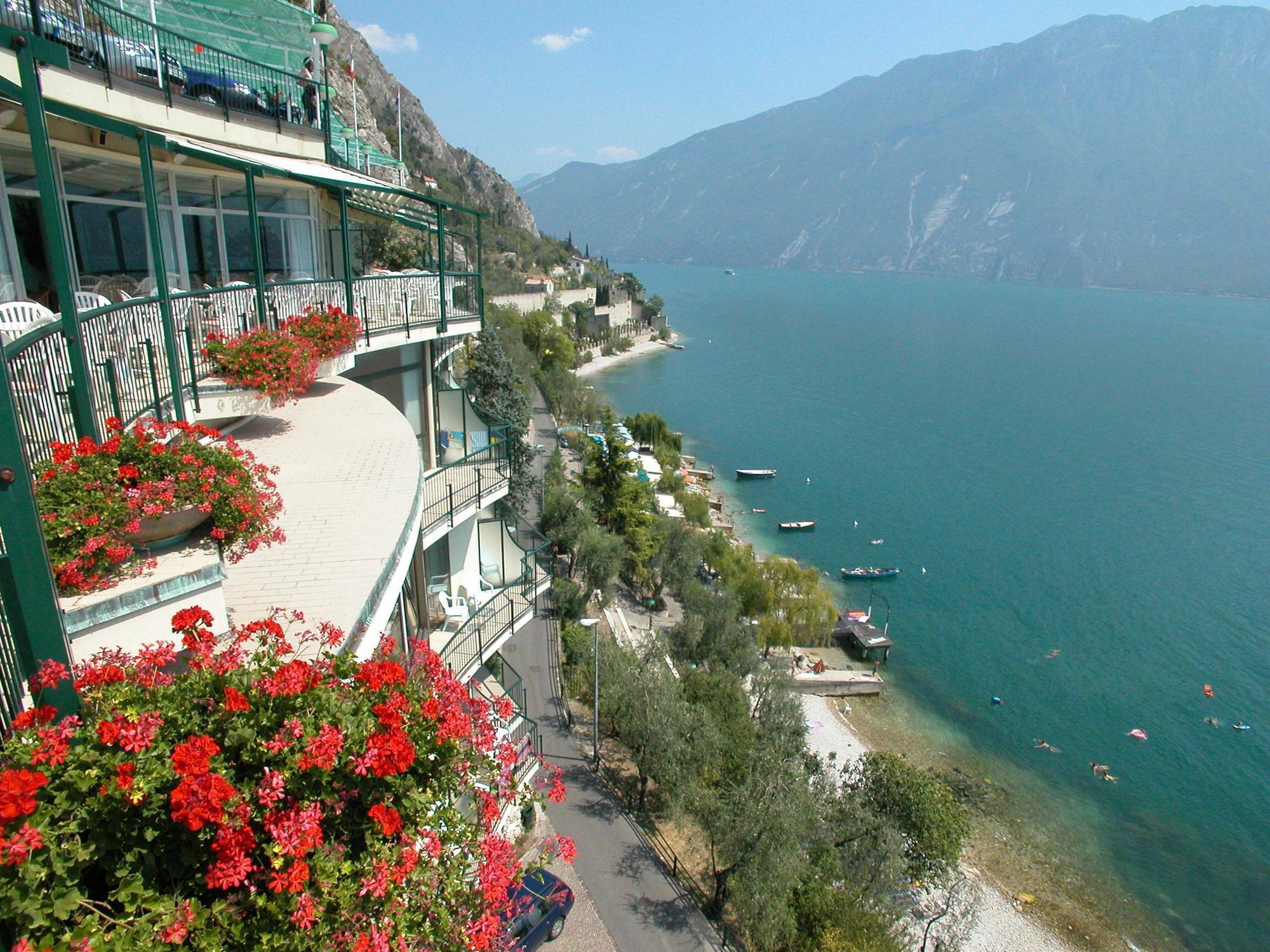 Hotel Astor Limone sul Garda Dış mekan fotoğraf